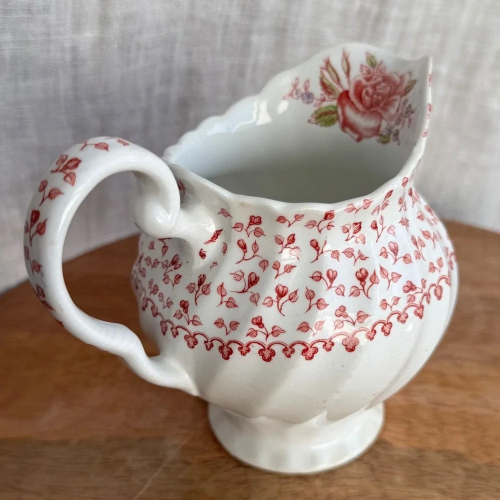 VTG Johnson Brothers Rose Bouquet Creamer White Red Floral Made in England